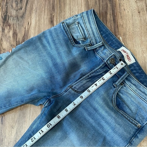 DRIFTWOOD Kelly Floral Embroidered Flared Jeans - Picture 8 of 13